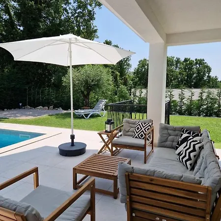 Destiny Nedescina, Istrien, Kroatien